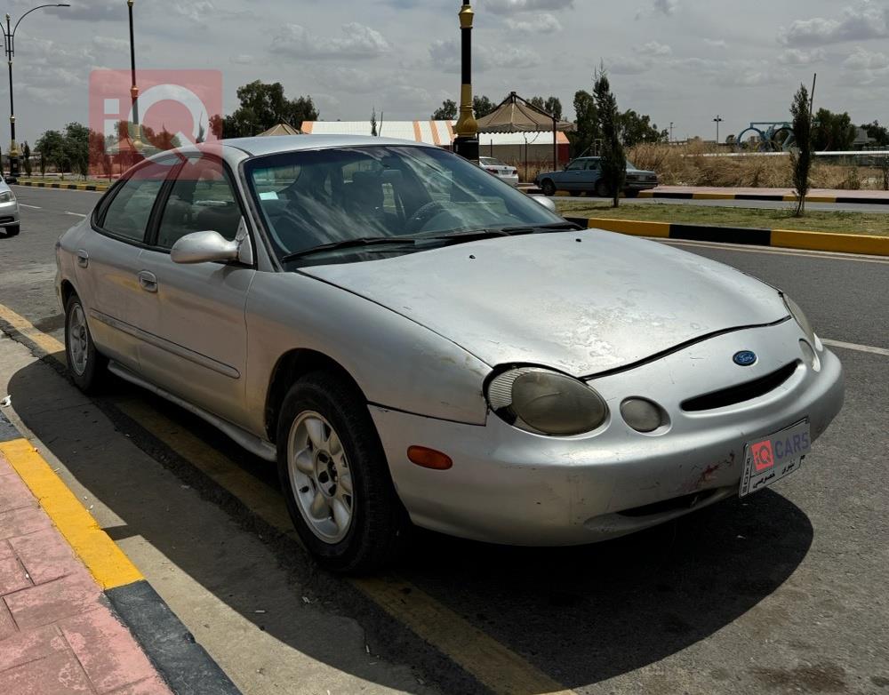 Ford Taurus